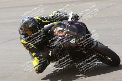 media/Apr-10-2022-SoCal Trackdays (Sun) [[f104b12566]]/Bowl (11am)/